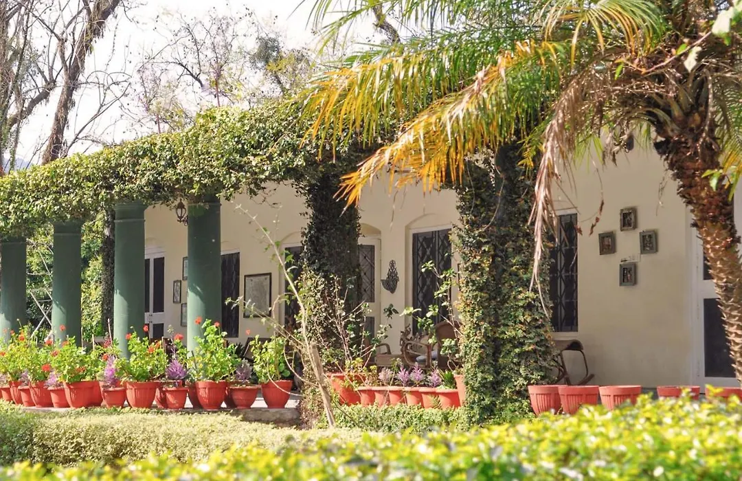 Stayvista'S Normandy House - 3Bhk With Mountain View & Orchard-1